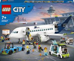 LEGO CITY L'AVION DE LIGNE 930 PCS